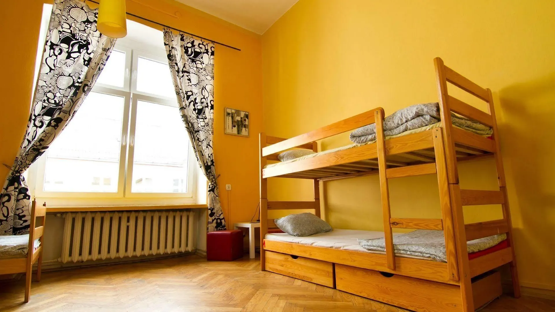 Cinnamon Hostel Wrocław 0*,